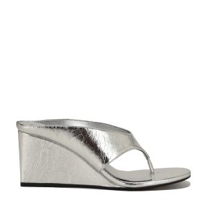 Jadde Thong Wedge Sandals